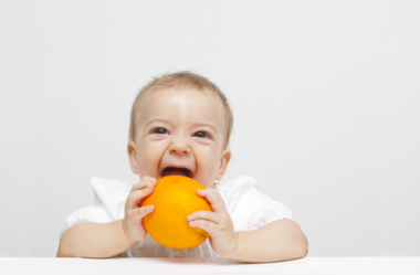 Tudo o que você precisa saber sobre vitamina C para bebê usando apenas ingredientes naturais